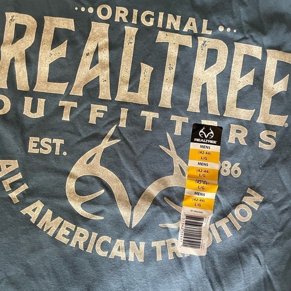 RealTree men’s graphic T-shirt, size large - Picture 3 of 4